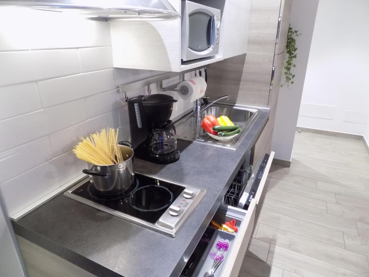 Millyholidays - Apartment Lilla - Center - Nearby Beach - Private Garden - Spa Pool 바르돌리노 외부 사진
