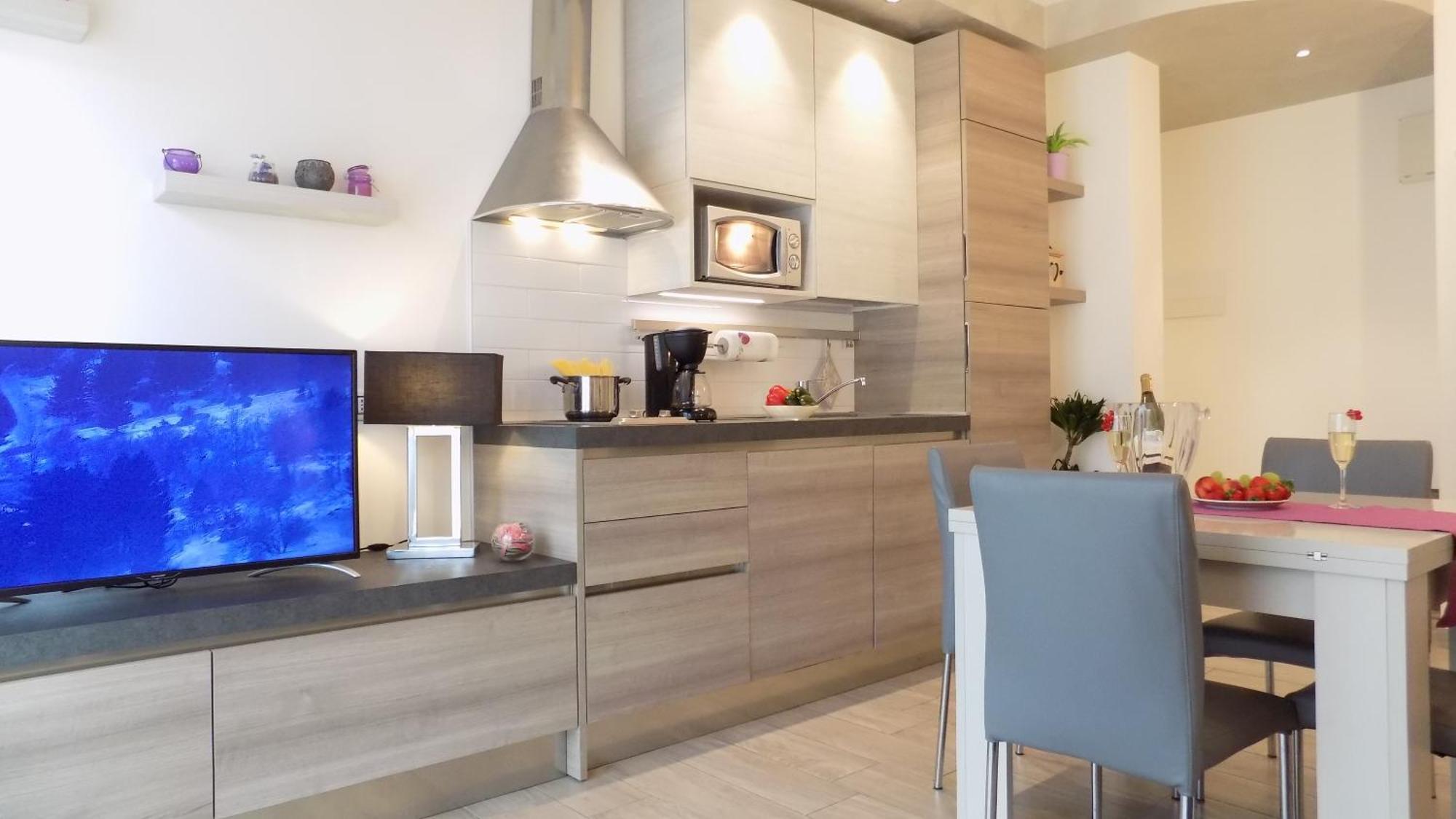 Millyholidays - Apartment Lilla - Center - Nearby Beach - Private Garden - Spa Pool 바르돌리노 외부 사진